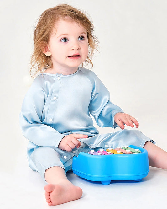 Langärmelige Baby Seiden-Einheitsanzüge mit Knopfverschluss