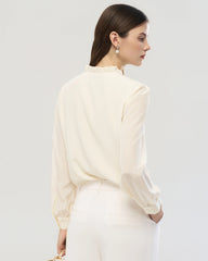 Langärmelige Seidenbluse mit Rüschendetail