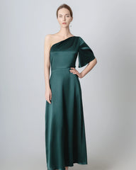 Einseitig geschulter Seiden-Maxi-Kleid mit Rückenseilzug