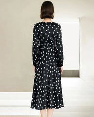 Polka Dot Seidenkleid mit Gürtel