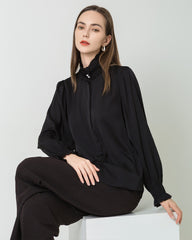 Romantisches Seidenbluse mit geriffeltem Kragen