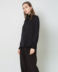 Romantisches Seidenbluse mit geriffeltem Kragen