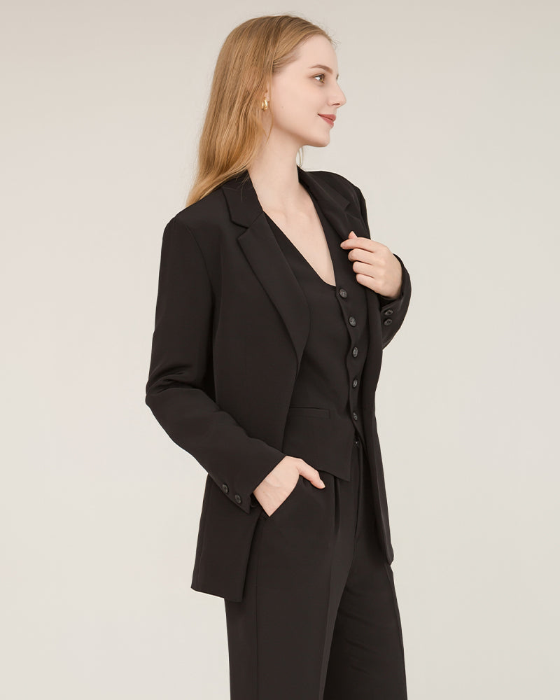 40 Momme Seiden-Blazer mit Spitzenkragen Black