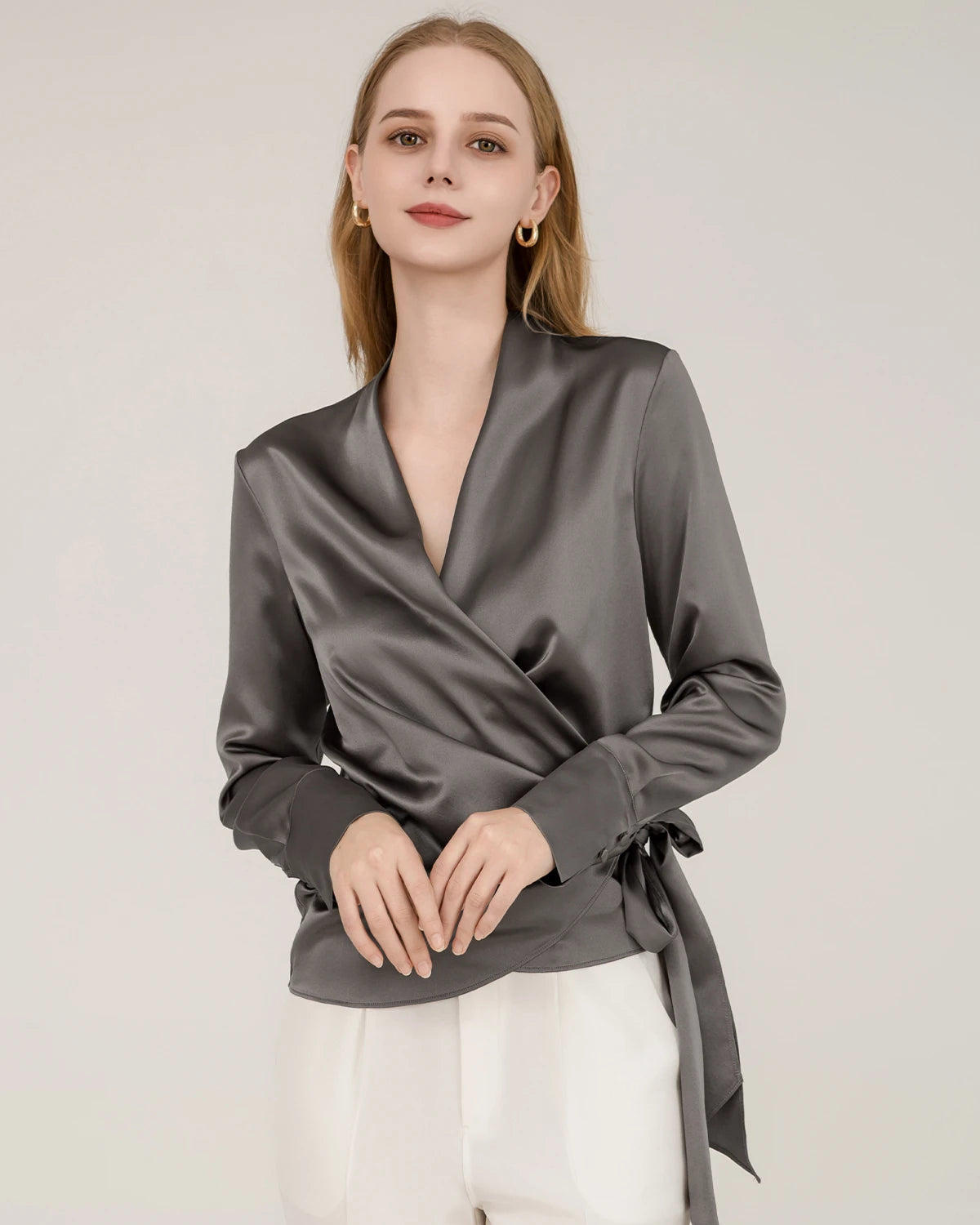 Elegante Wickelbare Seidenbluse für Damen