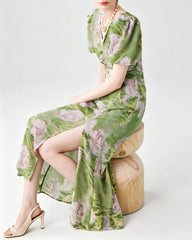 Seiden-Midikleid mit Blumenmuster, V-Ausschnitt und Puffärmeln