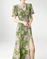 Seiden-Midikleid mit Blumenmuster, V-Ausschnitt und Puffärmeln