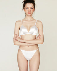 Seiden-BH ohne Bügel und V-String-Tanga Set