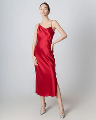 Seiden-Camisole-Kleid mit mittlerer Länge, Cowl-Kragen und seitlichem Schlitz