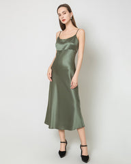 Einfarbiges Seiden-Satin-Slip-Langkleid