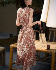 Seidenkleid mit Terrakotta-Paisleymuster