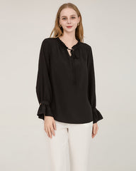 Seidenbluse mit Krawattenhals und Rüschen-Detail