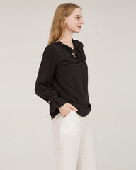 Seidenbluse mit Krawattenhals und Rüschen-Detail