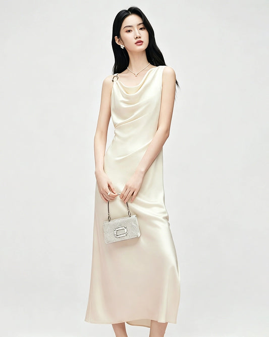 Triacetat Kleid mit Wasserfallausschnitt und Taillenraffung