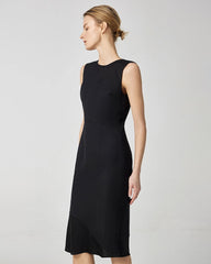 Elegantes Triacetat-Midikleid mit asymmetrischem Schnitt