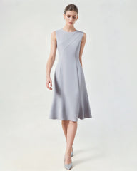 Ärmelloses Triacetat-Midikleid mit ausgestelltem Saum