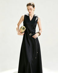 Triacetat-Maxikleid in A-Linie mit V-Ausschnitt und Seidenfutter