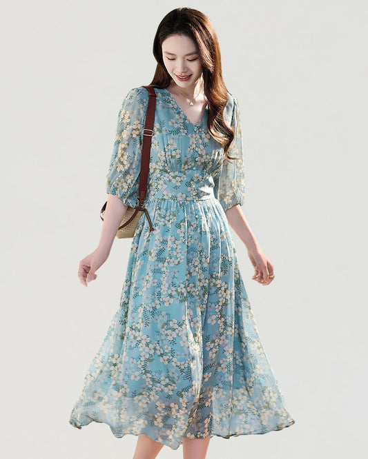 Seiden-Midikleid mit V-Ausschnitt und Blumenprint