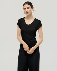 Waschbares Seidenjersey T-Shirt mit U-Ausschnitt und enger Passform
