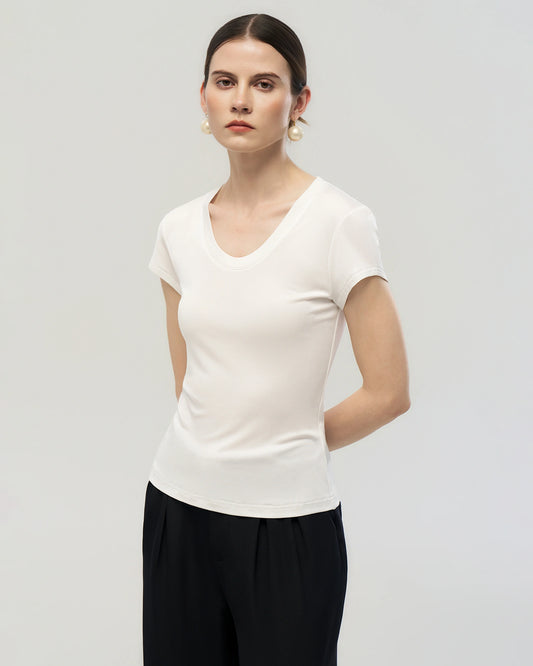 Waschbares Seidenjersey T-Shirt mit U-Ausschnitt und enger Passform