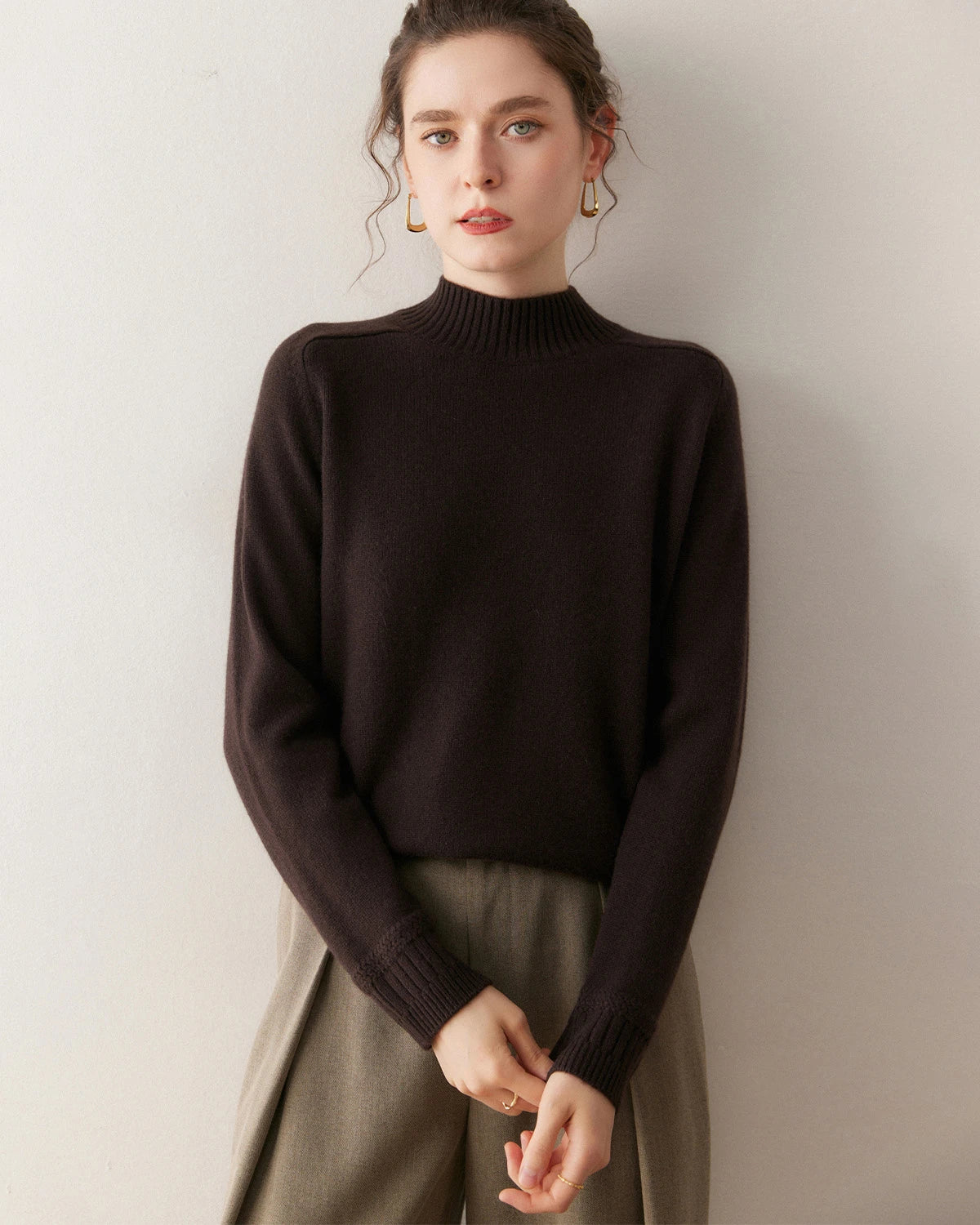 Damen-Kaschmirpullover mit Zopfmuster und Raglanärmeln