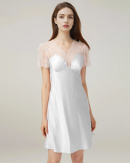 Damen Seiden-Nachtkleid mit Spitze